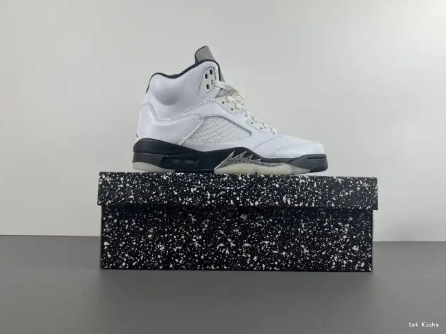 1st Kicks Shoes 5 AIR BLACK' DD0587-110 'WHITE JORDAN RETRO 0611